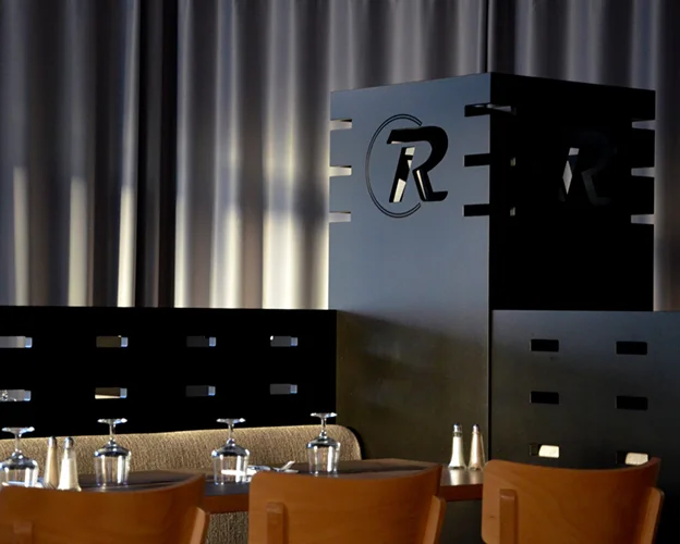 bar restaurant à Saint-Amand-Montrond dans le Cher 18