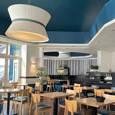 interieure salle de restaurant à Saint-Amand-Montrond dans le Cher 18